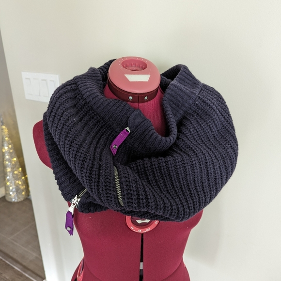 Lululemon Falling Freely merino neckwarmer - Picture 3 of 7